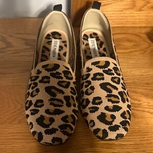 Steve Madden Tan and Black Leopard Flats
